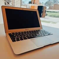 MacBook Air 11 Core i5 Mid 2013 Grade A